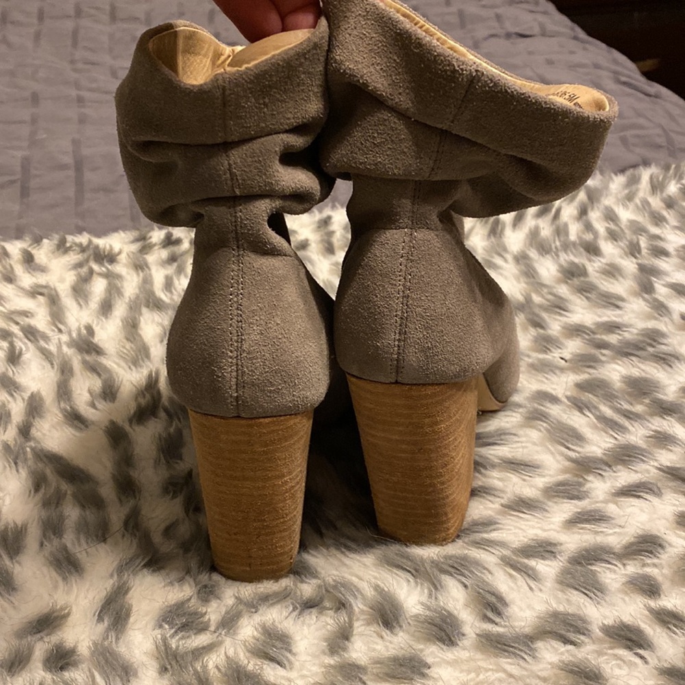 Grey booties - Picture 3 of 6